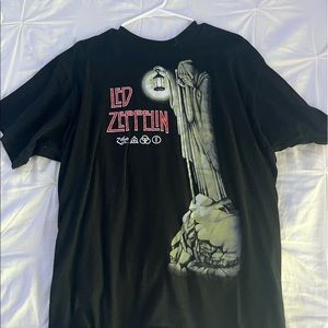 Hot Topic Led Zeppelin tee